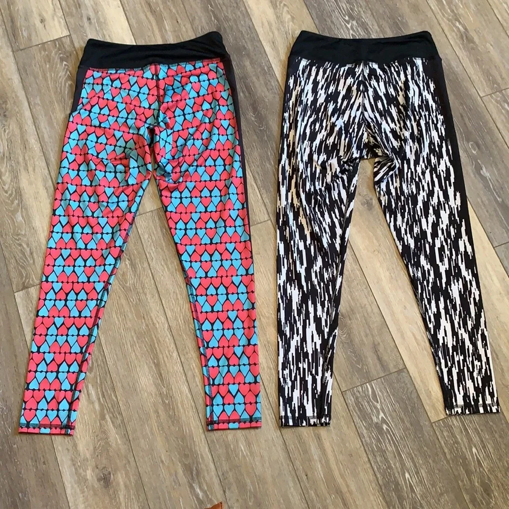 2  Pairs of TREU Athletic Leggings - Picture 2 of 8